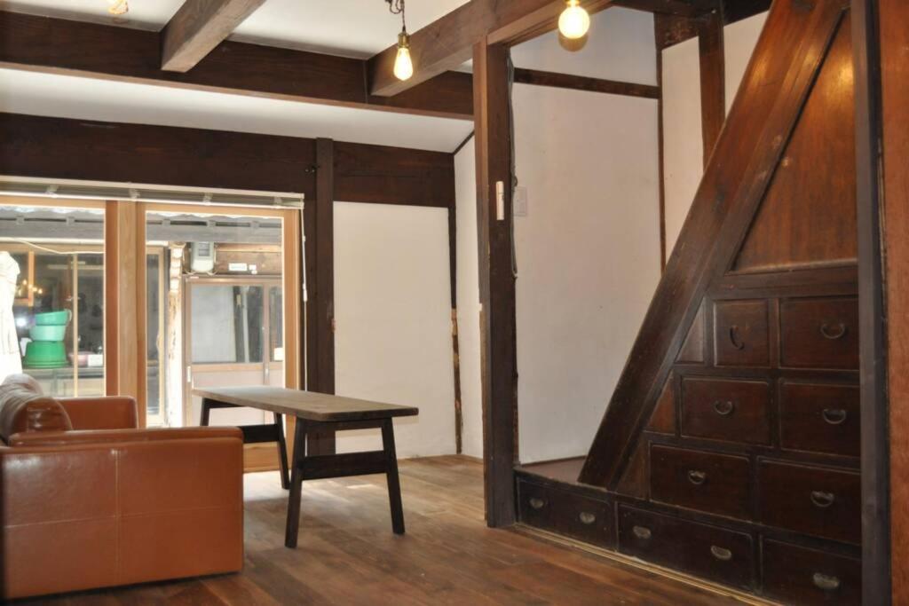 呼子の港路地の古民家一棟貸切宿梵soyogi Holiday home *